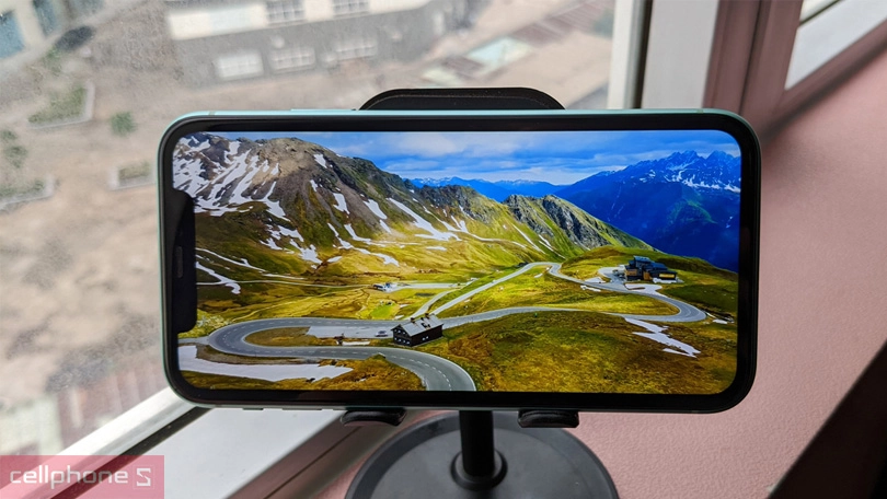 Có nên mua iPhone 11 Base cũ ở thời điểm hiện tại không