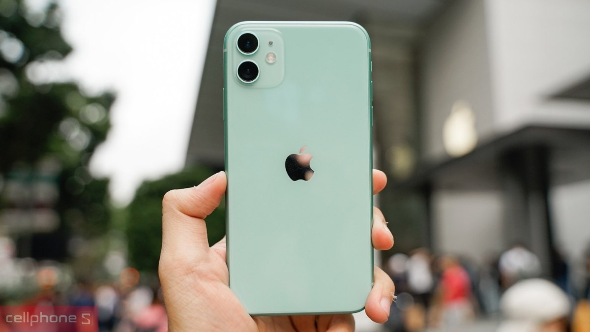 iPhone 11 cũ trầy xước