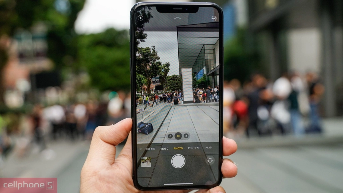 Camera iPhone 11 Pro Max 64GB cũ trầy xước