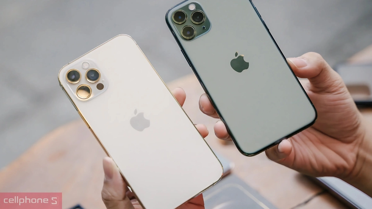 Tình trạng iPhone 12 Pro 512GB cũ xước cấn