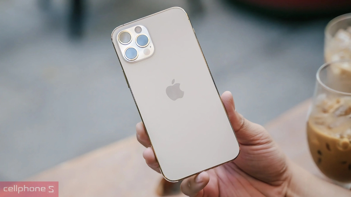 Camera iPhone 12 Pro 512GB cũ xước cấn