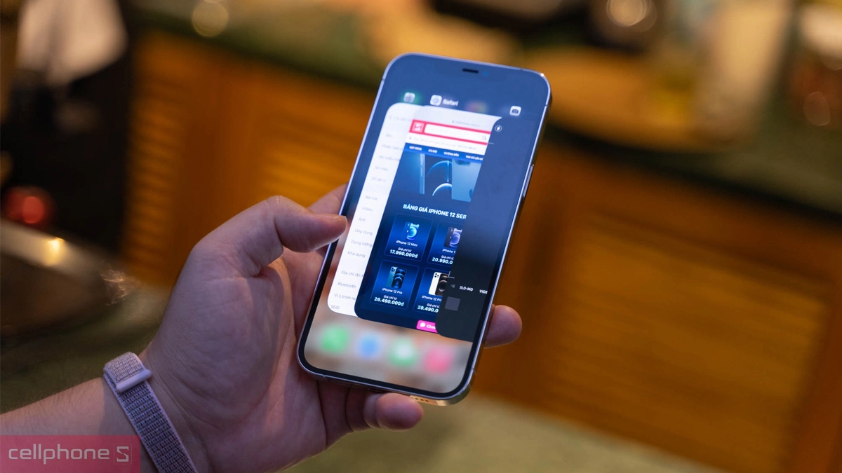 Trải nghiệm sử dụng liền mạch với iPhone 12 Pro Max 256GB cũ xước cấn