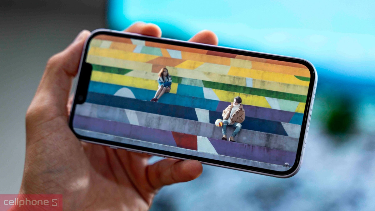 Thiết kế của iPhone 14 256GB cũ trầy xước vẫn vô cùng ấn tượng