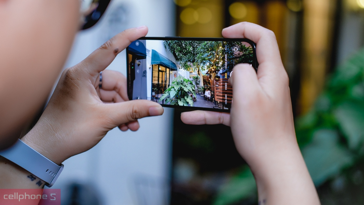 Chụp sắc nét với iPhone 14 Pro 128GB 2 SIM cũ xước cấn