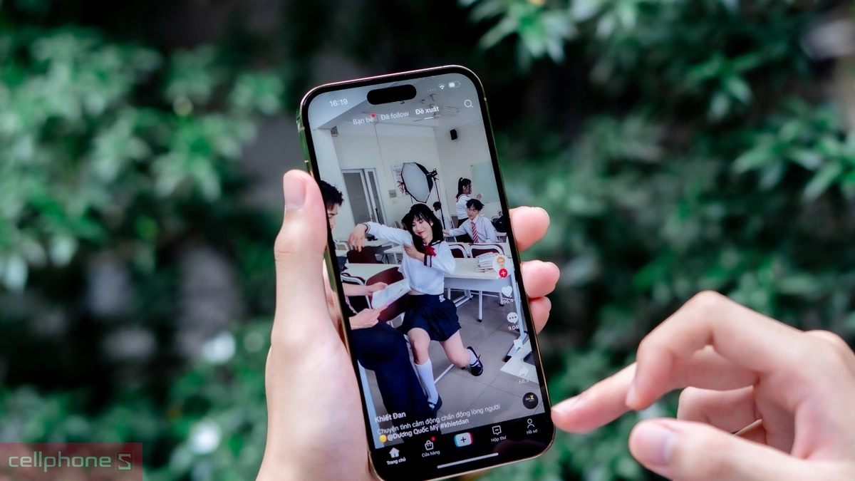 Khác biệt về bảo hành, tình trạng pin