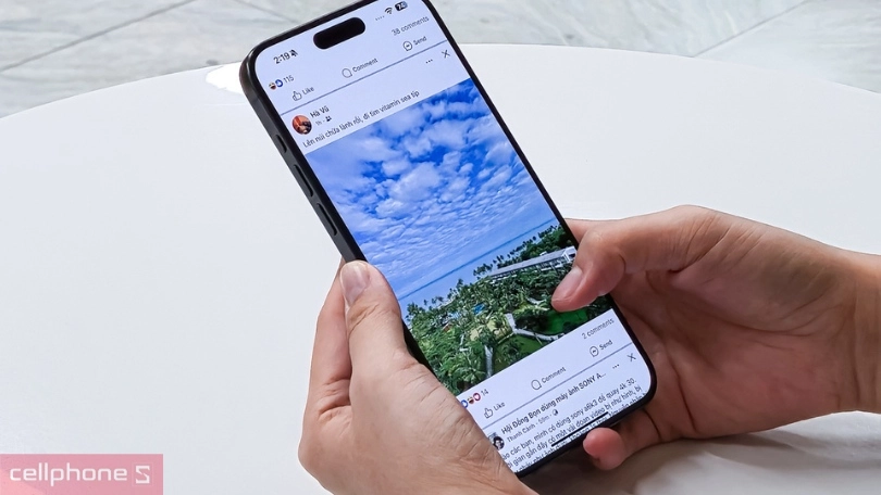 iPhone 15 Pro cũ trầy xước