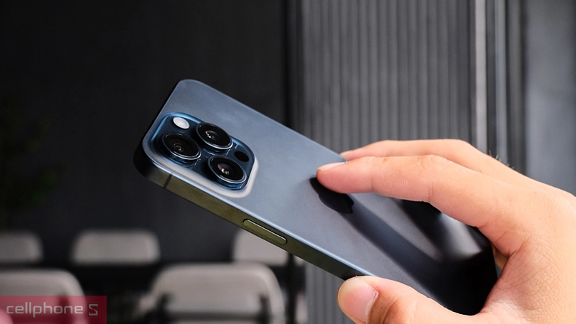 iPhone 15 Pro Max 256GB 2 SIM cũ xước cấn sở hữu hiệu năng đầy mạnh mẽ