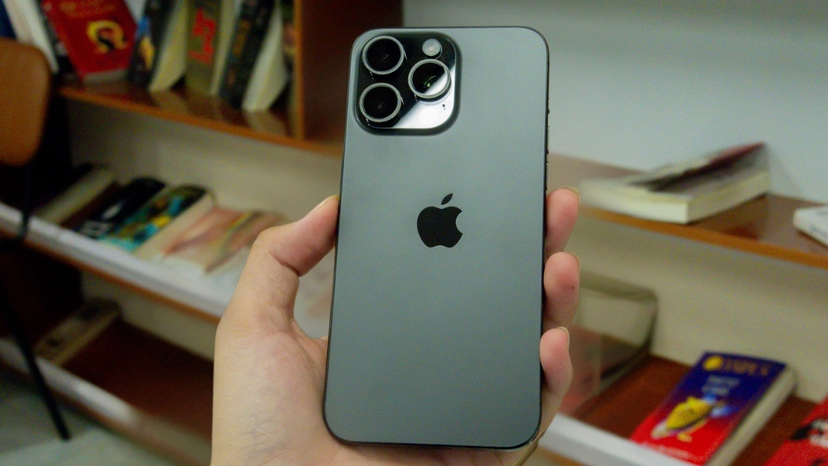 iPhone 15 Pro Max cũ đã kích hoạt