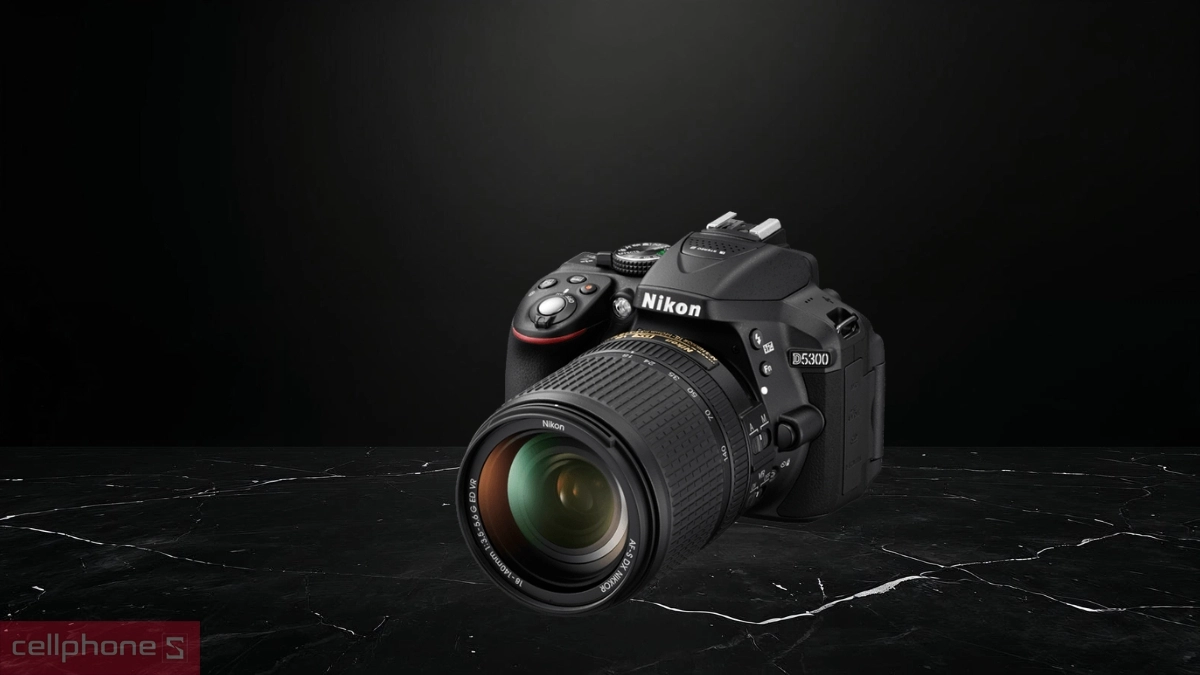 Nikon D5300 cũ tích hợp Wi-Fi và GPS, hỗ trợ chia sẻ