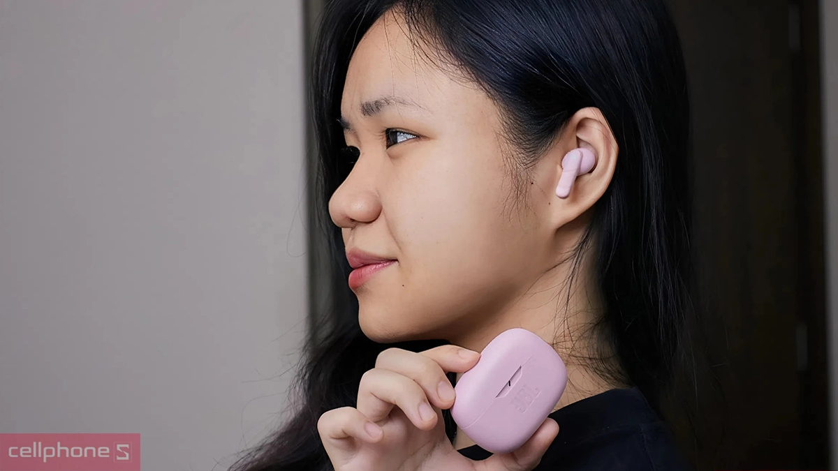 Tai nghe JBL True Wireless cũ có mức pin vẫn tốt