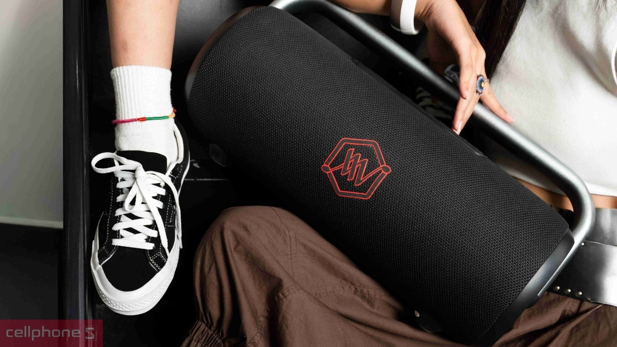 Khả năng chống nước của loa Bluetooth Alpha Works AW-IKON 30