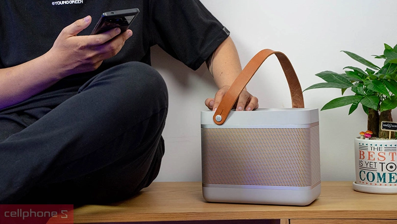 Loa Bang Olufsen Beolit 20