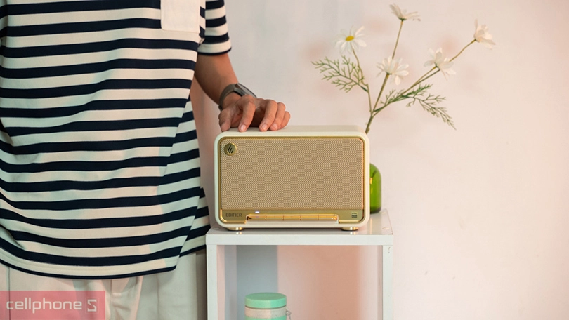 Thiết kế loa Edifier D32