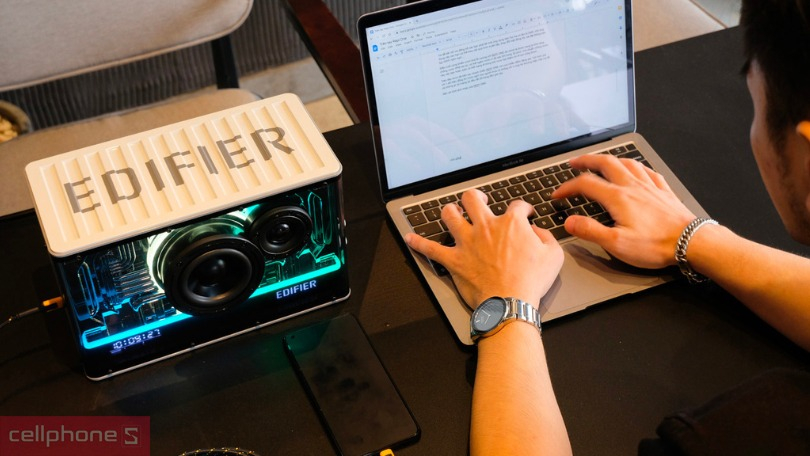 Pin loa Edifier QD65