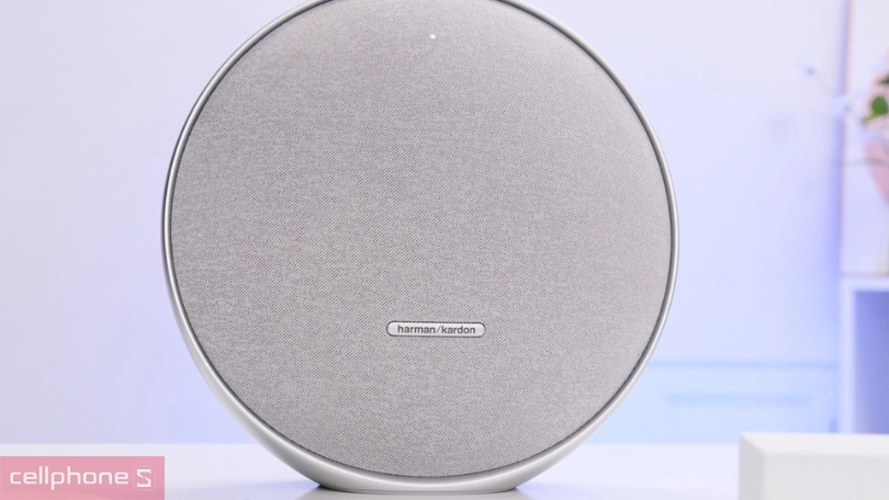 So sánh loa Harman Kardon Onyx Studio 9 với Studio 8