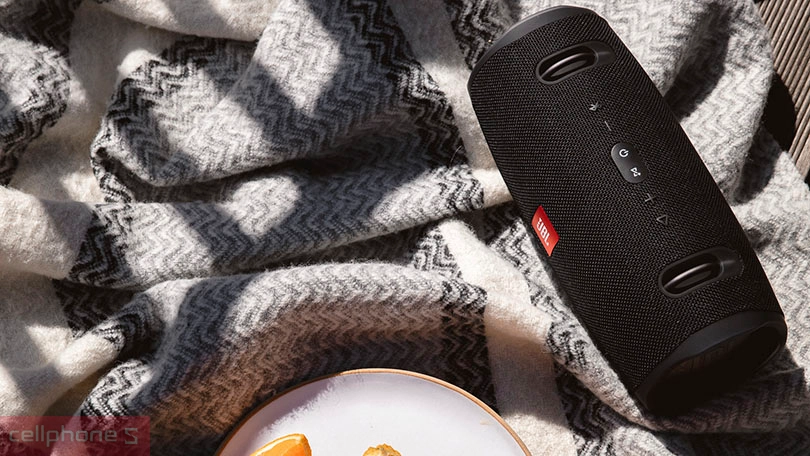 thời lượng pin jbl charge 4 lên đến 20h