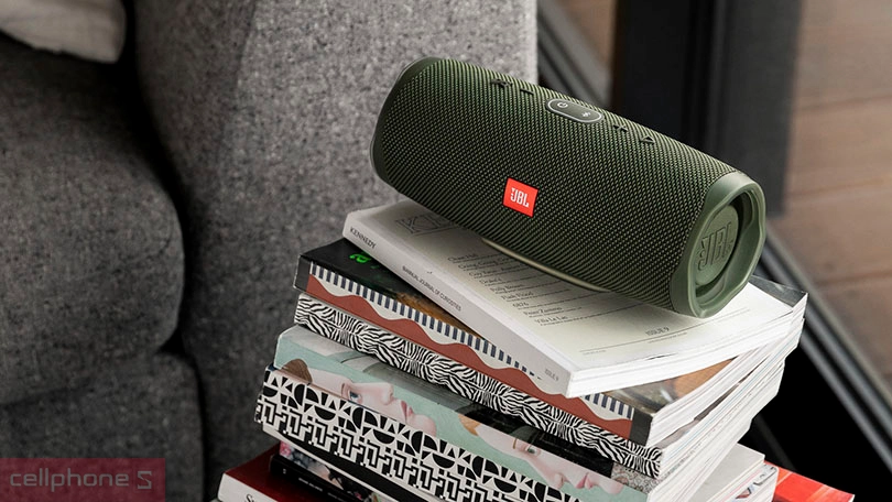 cổng audio 3.5mm dành cho thiết bị không kết nối bluetooth