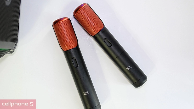 Bùng nổ sắc màu, mãn nhãn với màn trình diễn ánh sáng