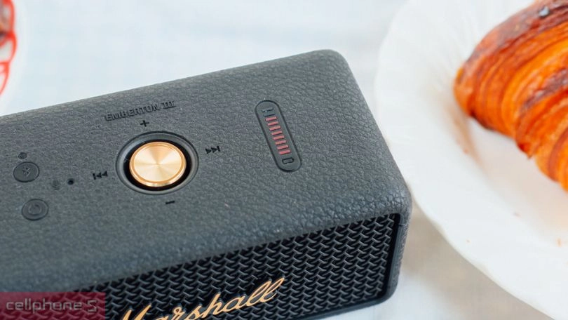 Pin loa Marshall Emberton 3