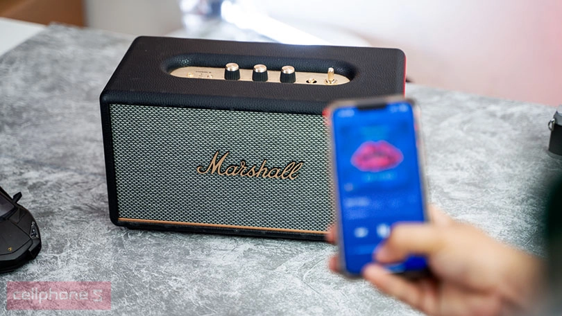 Loa Marshall Stanmore III có giá bán là bao nhiêu?