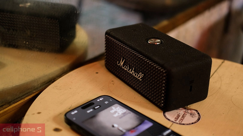 Thiết kế loa Marshall Emberton II