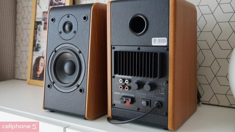 Công suất loa Microlab B77BT