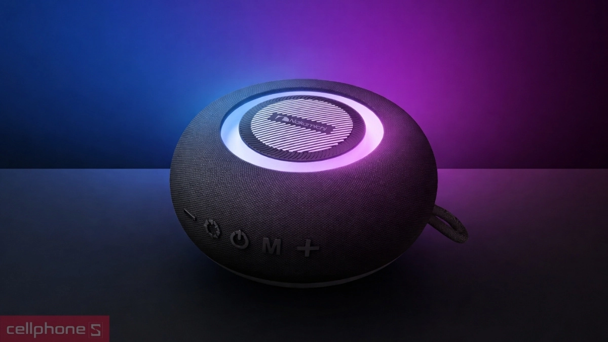 Thiết kế bo tròn tinh tế và đèn LED RGB sống động