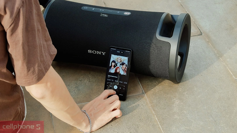 Pin loa Sony Ult Field 7