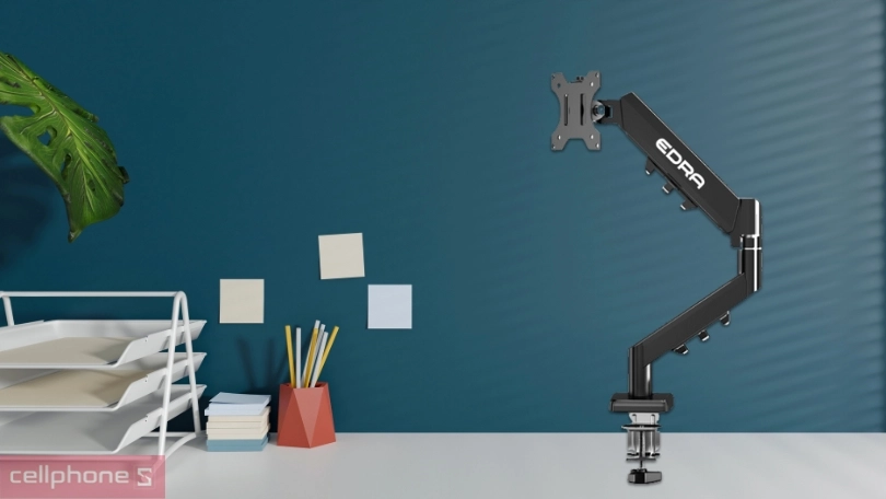 Khả năng xoay, di chuyển linh hoạt của giá treo màn hình E-DRA EMA7304 17-34 inch