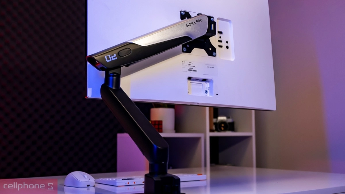 Bề mặt arm được phủ lớp sơn tĩnh điện