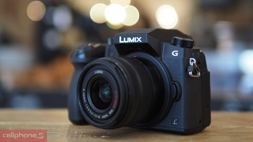 Máy ảnh Panasonic 
