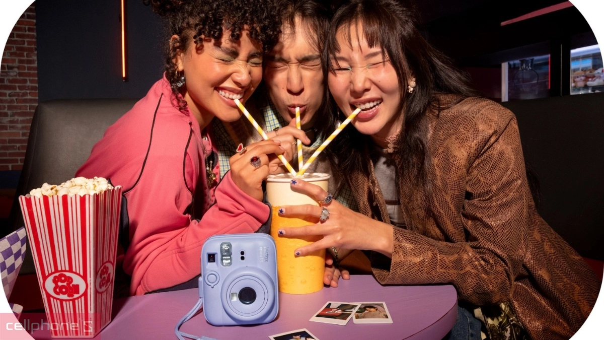 instax phù hợp với đa dạng đối tượng khác nhau