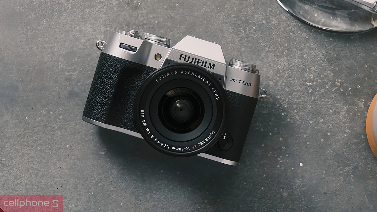 Mức giá bán hiện tại của máy ảnh Fujifilm X-T50