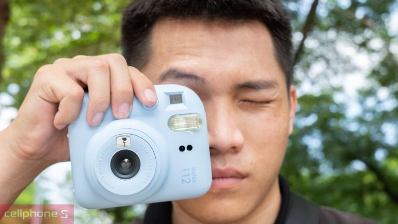 Máy ảnh Fujifilm Instax Mini 12 giá bao nhiêu?