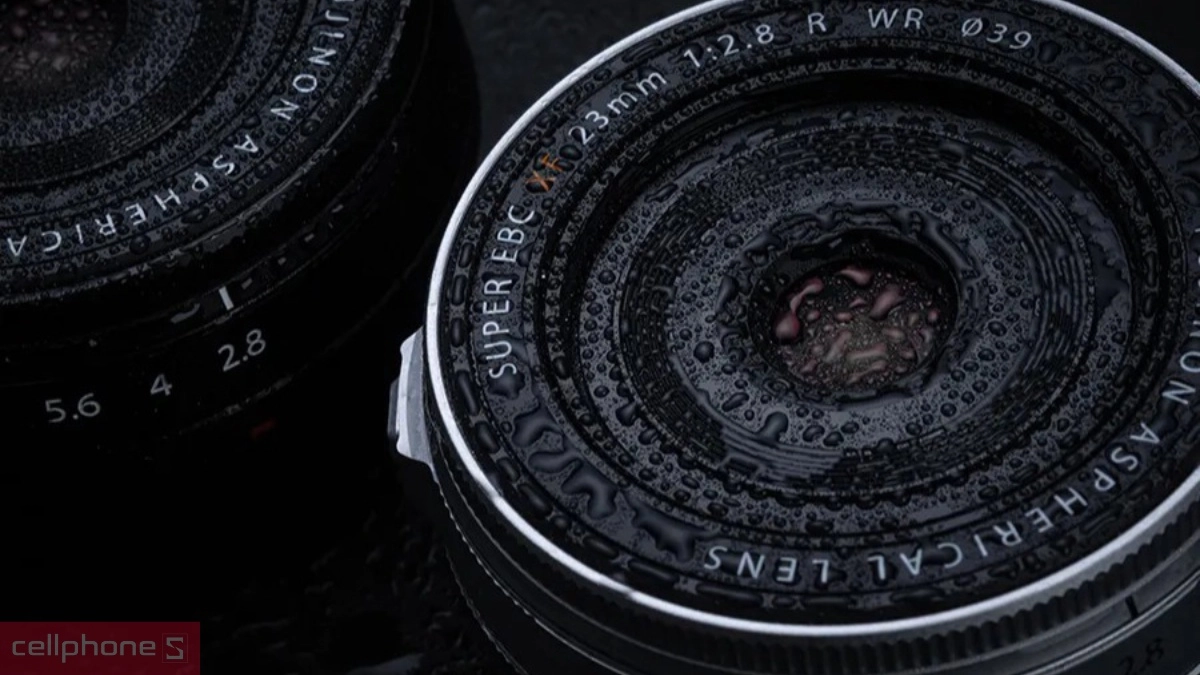 Ống kính, cảm biến của máy ảnh Fujifilm X-E5 (kèm lens Fujifilm XF 23mm F2.8 R WR)