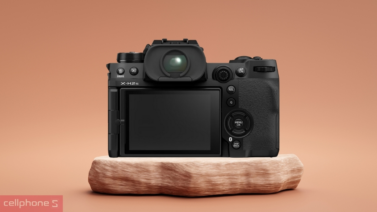 Thiết kế máy ảnh Fujifilm X-H2S