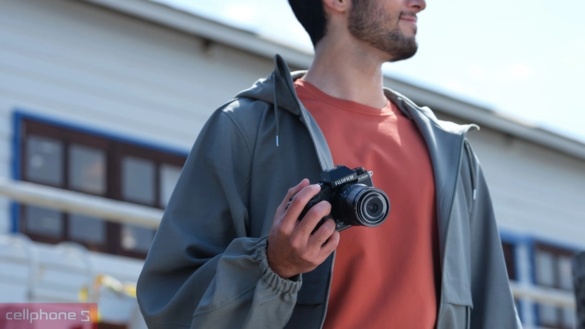 Thiết kế máy ảnh Fujifilm X-S20 (kèm ống kính Fujifilm XF16-50mm F2.8-4.8 R LM WR)