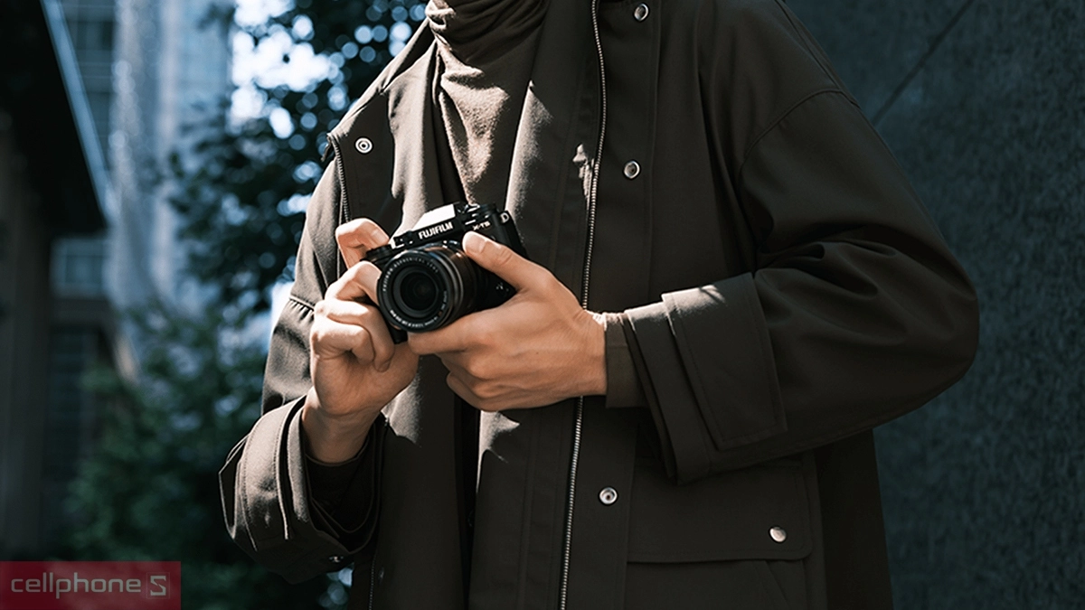 Thiết kế máy ảnh Fujifilm X-T5 (Kèm lens Fujifilm XF16-80mm F4 R LM WR)