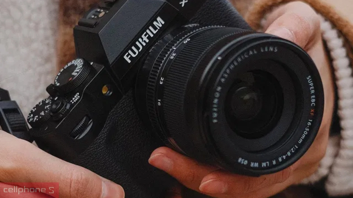 Thiết kế máy ảnh Fujifilm X-T50
