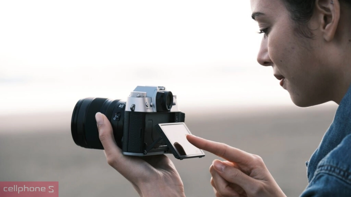 Pin của máy ảnh Fujifilm X-T50 kèm lens XF16-50mm F2.8-4.8 R LM WR