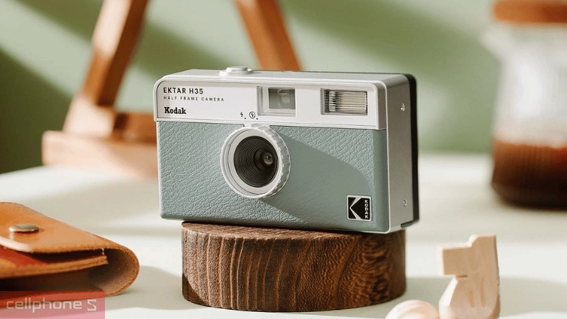 Máy ảnh Kodak Ektar H35 - Nhẹ 110g và kích thước 110(W) x 62(H) x 39(S) mm
