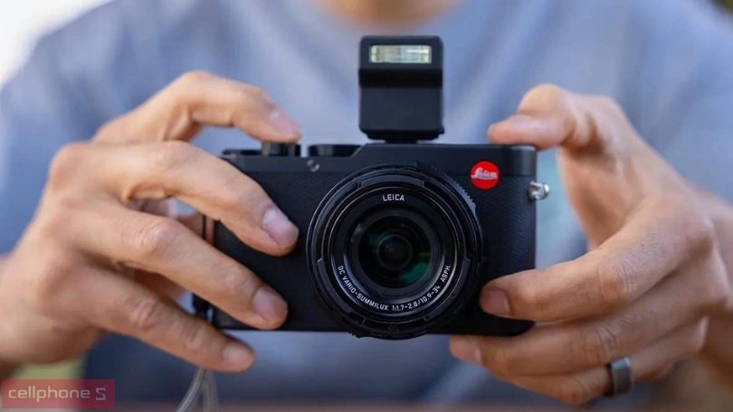Thiết kế máy ảnh Leica D-Lux 8