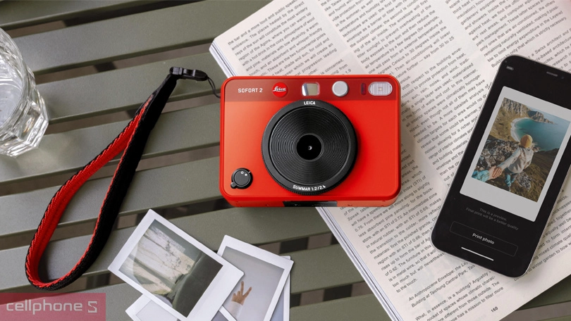 Thiết kế máy ảnh Leica Sofort 2