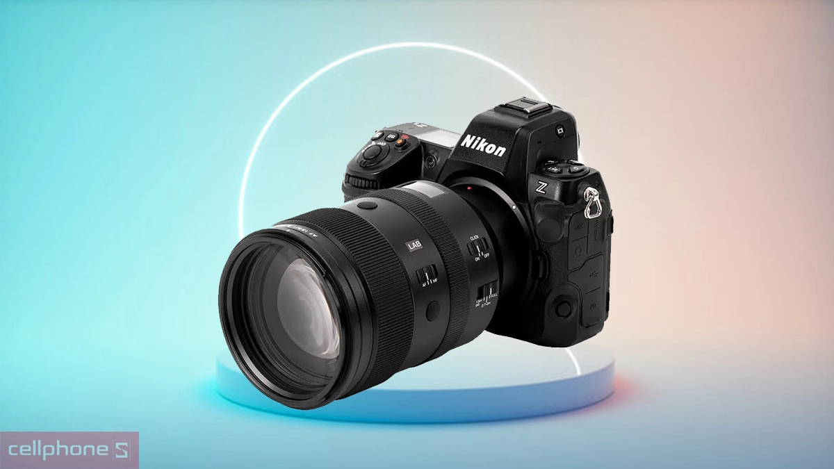 Thiết kế kim loại Lens Viltrox AF 135mm F1.8 LAB ngàm Nikon Z