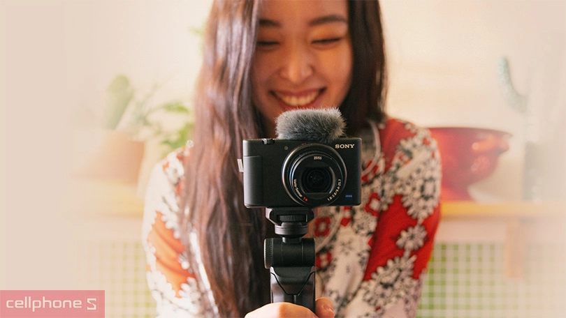 thiết kế máy ảnh Sony ZV 1 nhỏ gọn, dễ sử dụng