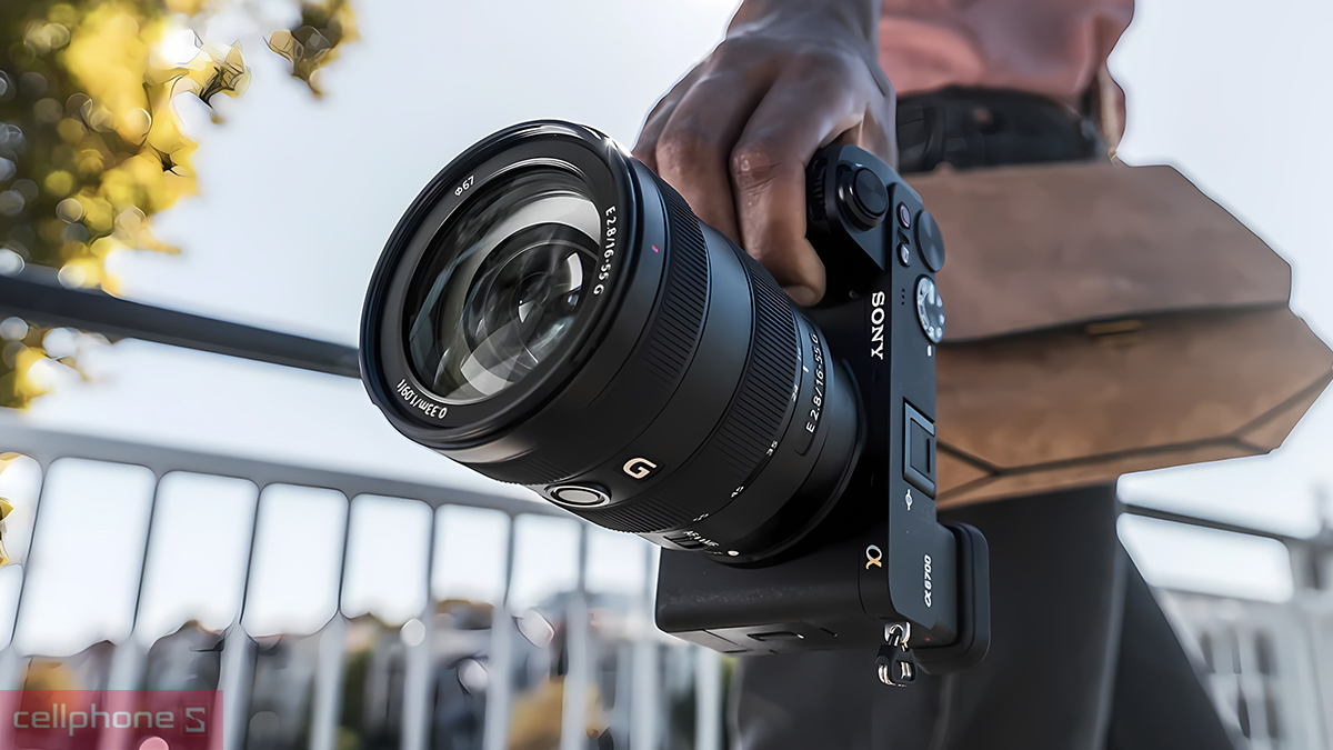 Giải đáp ngắn gọn về máy ảnh Alpha A6700 của Sony