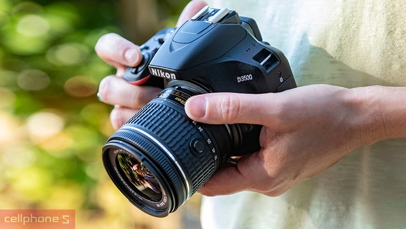 Thiết kế máy ảnh Nikon D3500