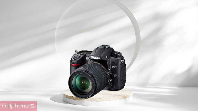 Máy ảnh Nikon D7000 - Cảm biến 12.1MP, ảnh chụp sắc nét từng chi tiết