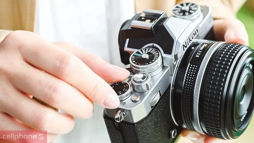 Thiết kế hoài cổ, nhỏ gọn và bền bỉ