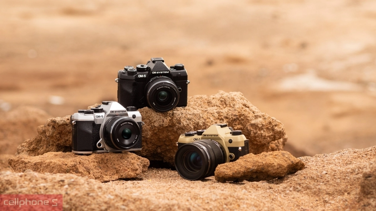 Giá bán máy ảnh của OM System bao nhiêu